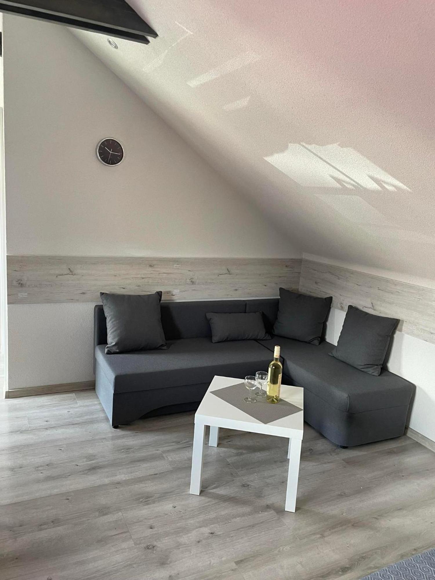 Apartmánový dom Stela Bešeňová Exterior foto